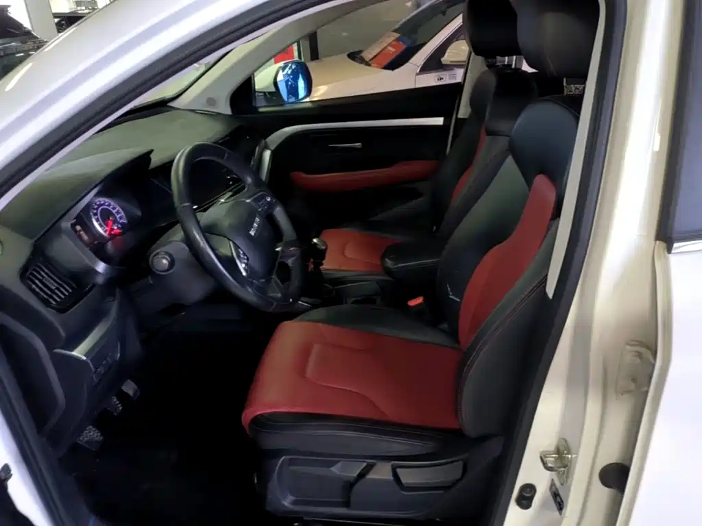 Photo 15 - Haval H2s