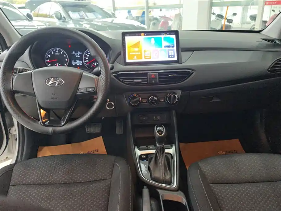 Hyundai Elantra 2018 1.6L Automatic Pleasing Edition GL China VI фото 12
