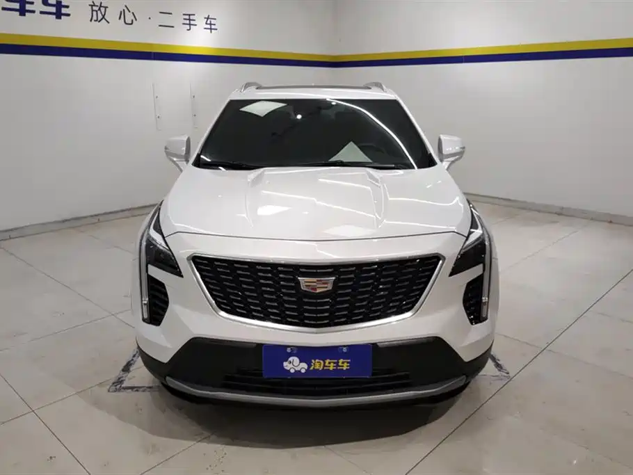 Cadillac XT4 2022 28T FWD Luxury фото 2
