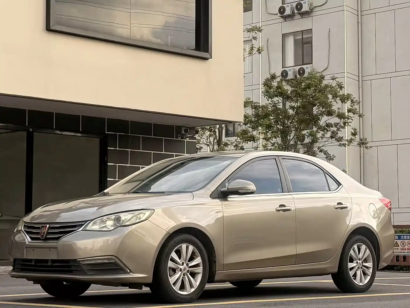 Roewe 360 2017 2015 1.5L Automatic Luxury