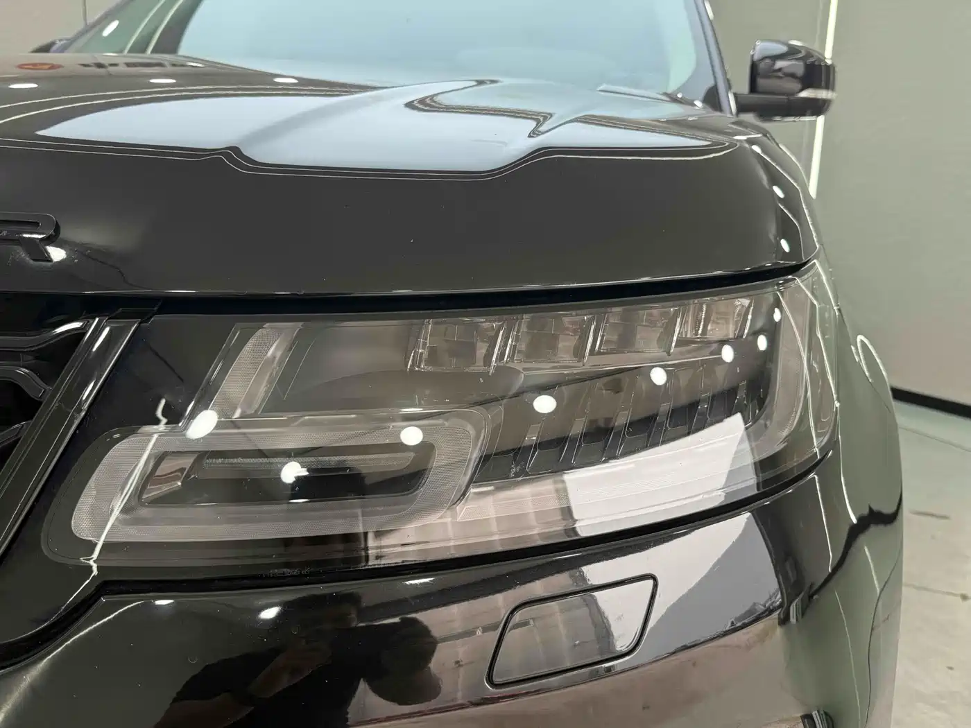 Land Rover Range Rover Sport 2021 3.0 L6 Gloss Black Edition фото 28