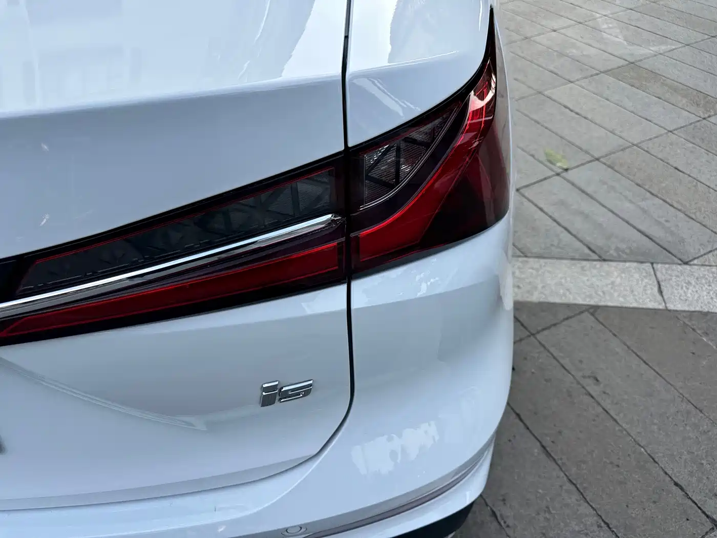 Roewe i5 2025 2023 1.5L CVT Luxury Edition