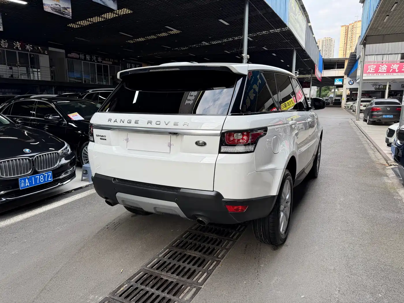 Land Rover Range Rover Sport 2016 Model 3.0 SC V6 HSE фото 6