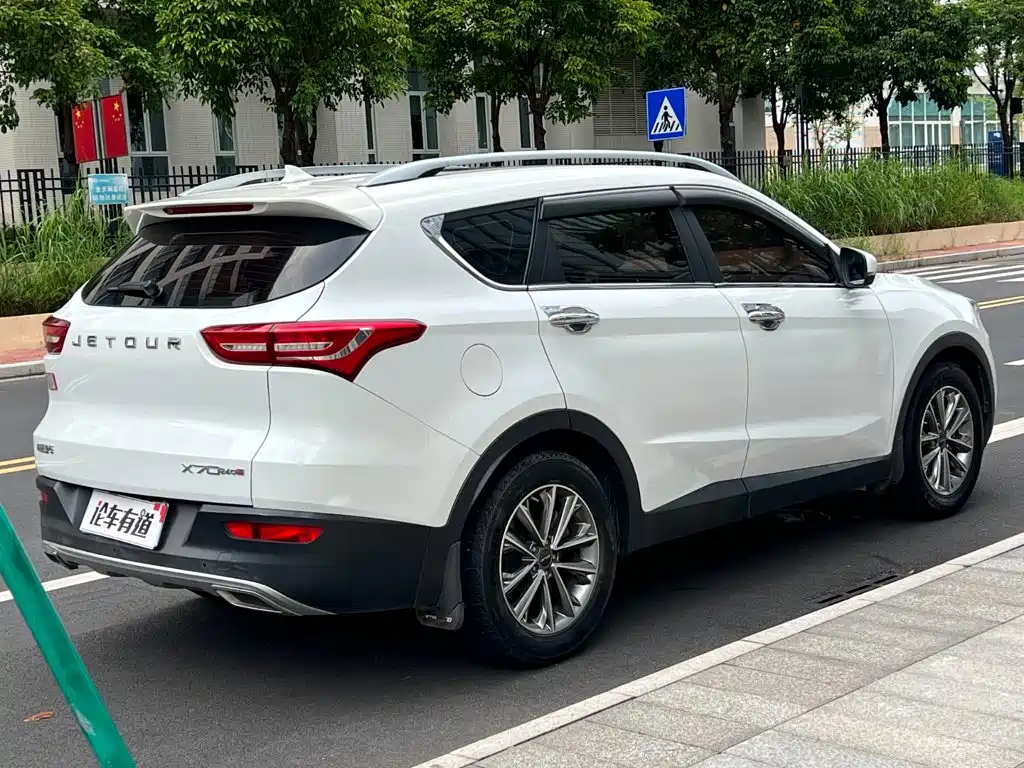 Jetour X70 2019 2018 1.5T Automatic Joy Edition
