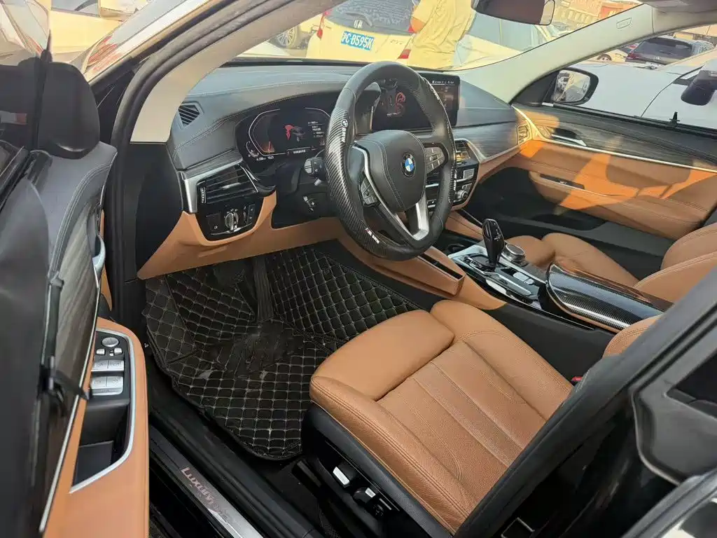 BMW 6 Series GT 2024 2022 Model 630i Luxury Design Package
