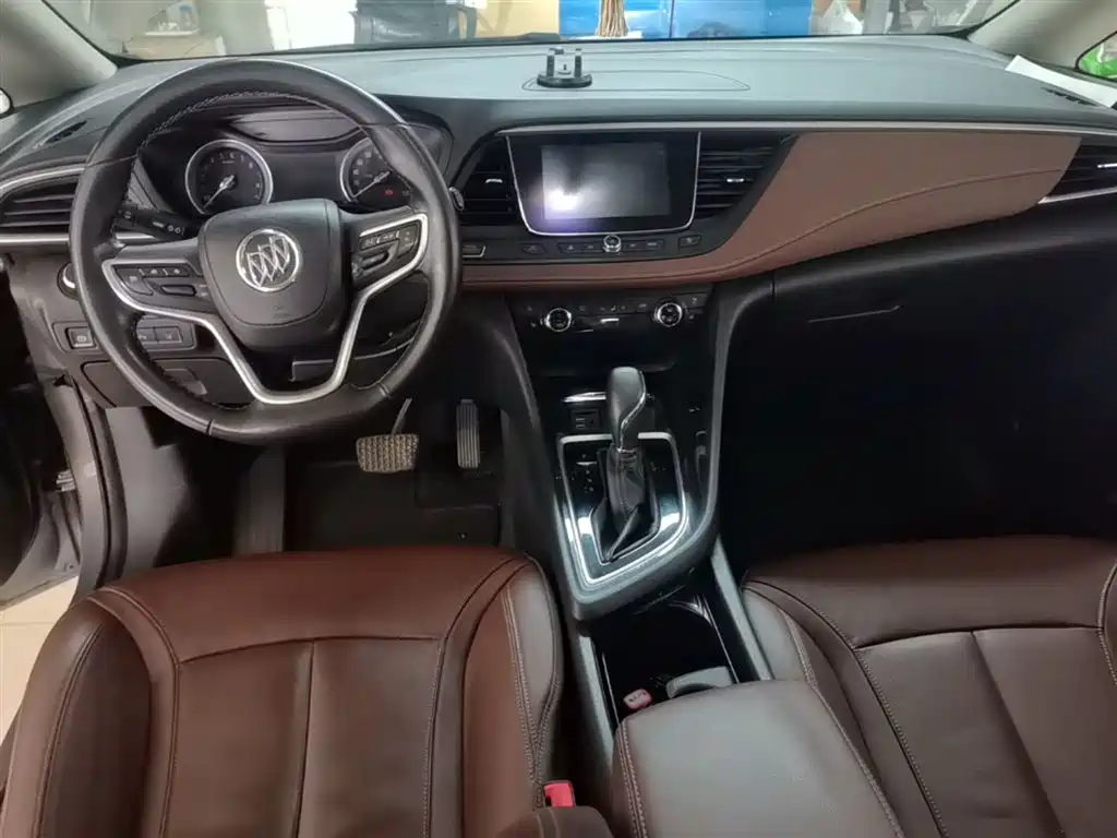 Buick GL6 2018 18T 6-Seater Premium фото 10