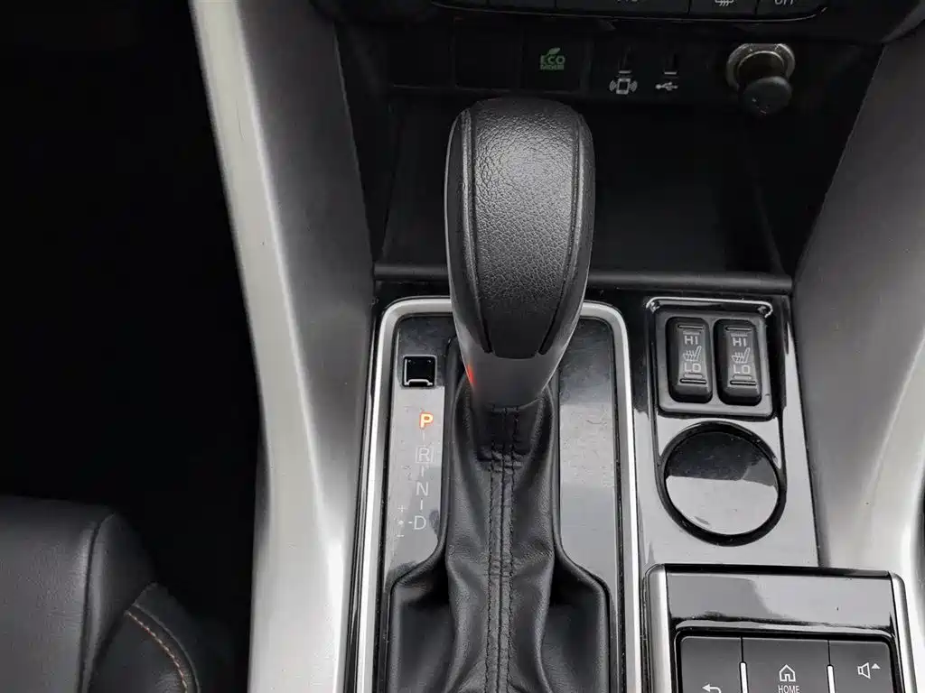 Mitsubishi Eclipse Cross 2018 1.5T CVT 2WD Dream Edition фото 13