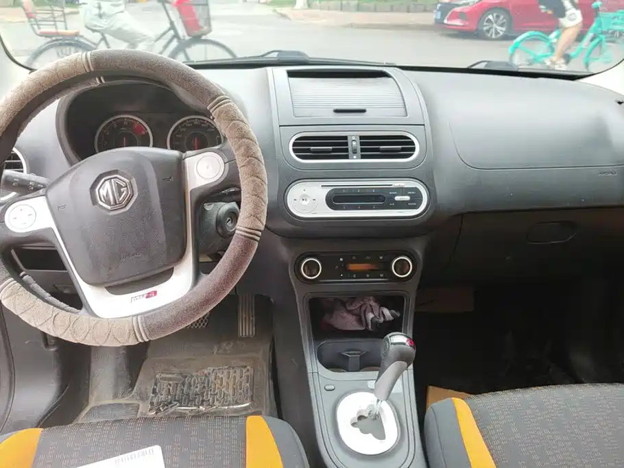 MG 3SW 2016 2015 1.5L AMT Elite