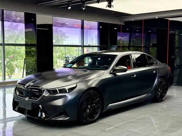 BMW M5 M5