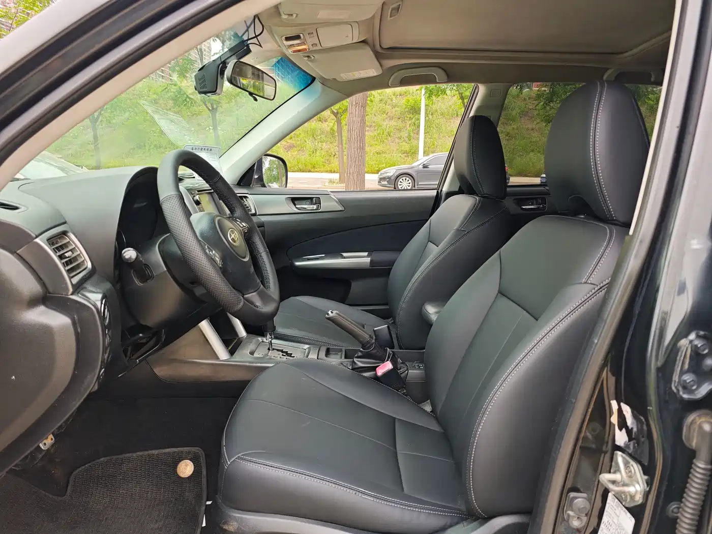 Subaru Forester 2012 Classic 2.5XS Auto Luxury Navigation Edition фото 17