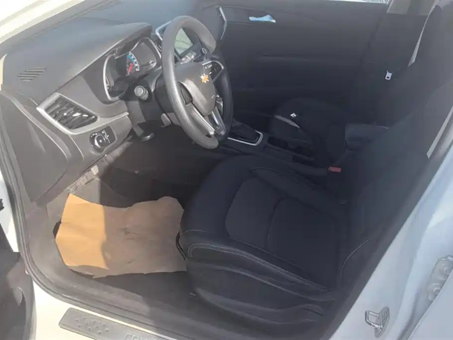 Chevrolet Cavalier 2016 1.5L Automatic Delight Edition фото 9