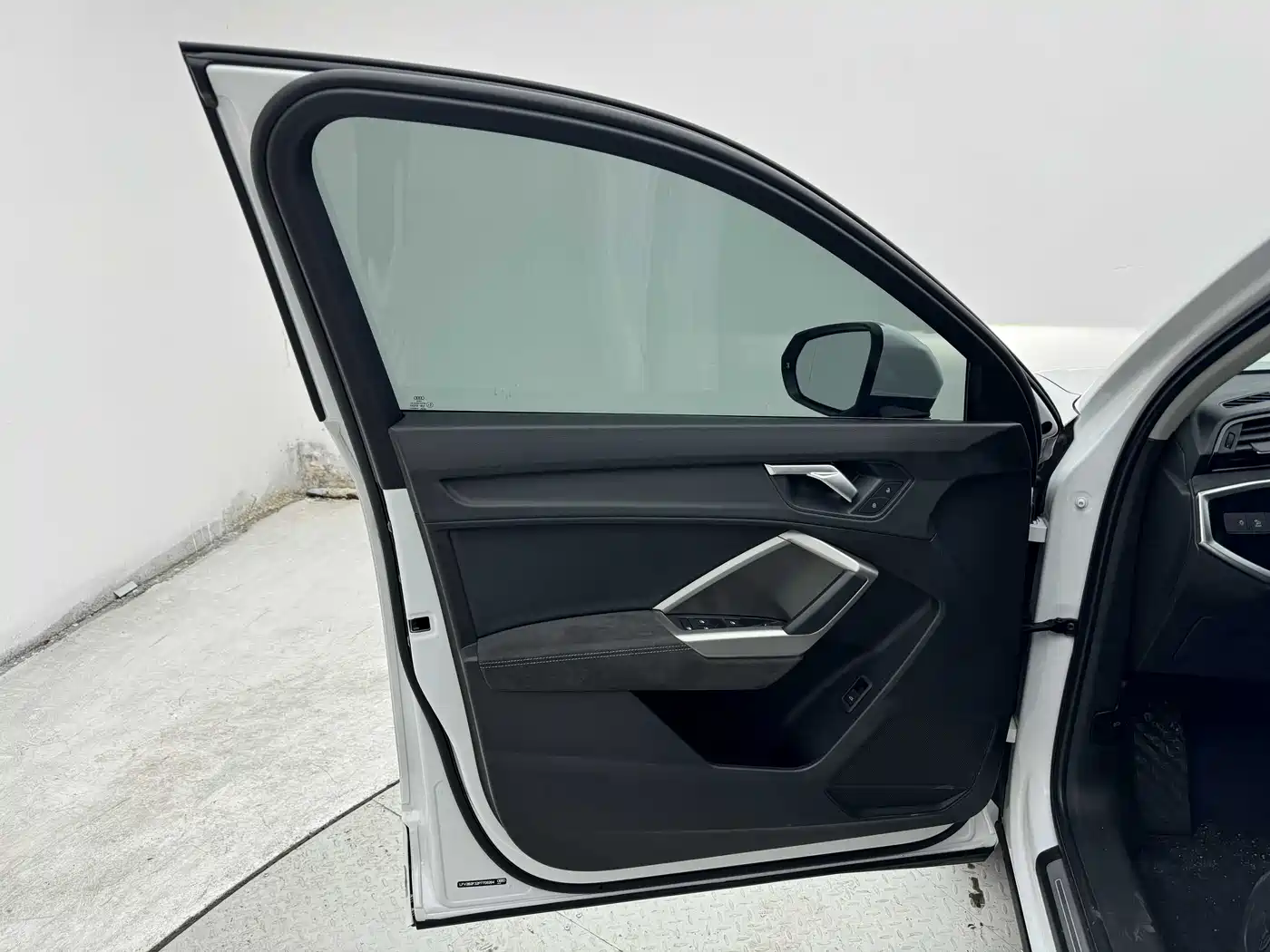 Audi Q3 2023 35 TFSI Fashion Dynamic (1.4T) фото 17