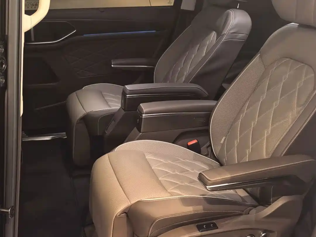 Volkswagen Viloran 2025 2024 380TSI Executive Edition