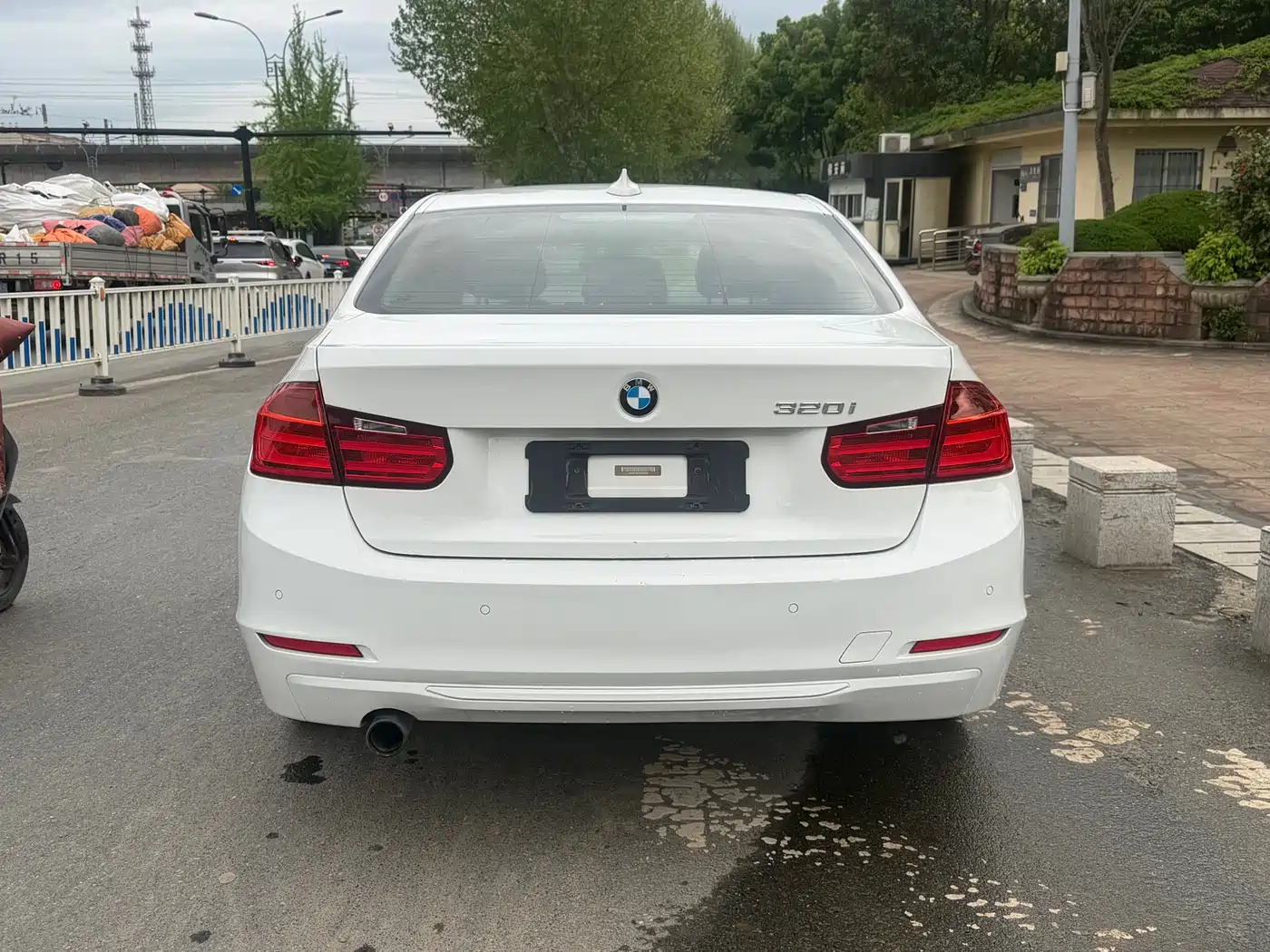 BMW 3 Series 2015 320i Progressive фото 4
