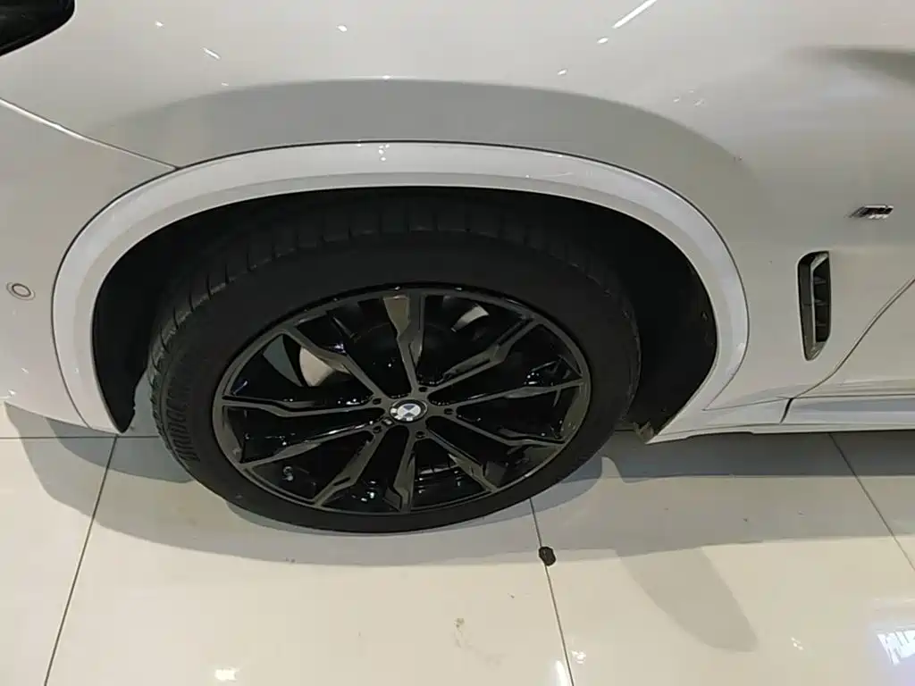 Фото 25 - BMW X3