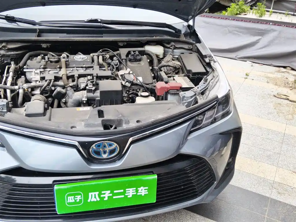 Toyota Corolla 2021 Hybrid 1.8L E-CVT Elite Edition фото 21