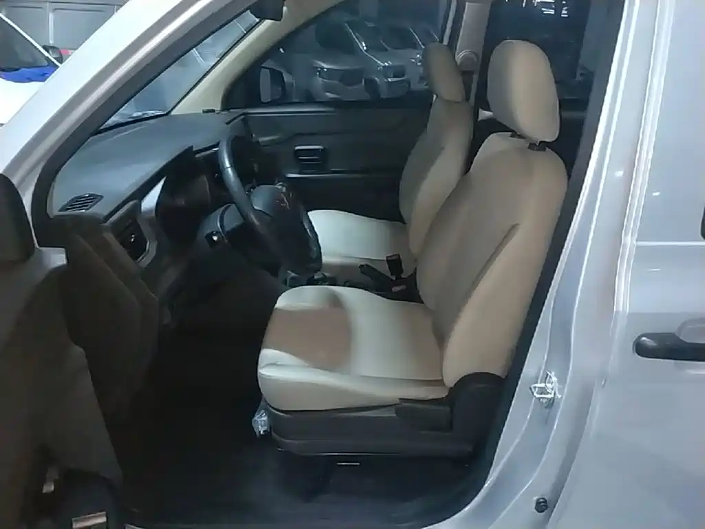 Wuling Motors Wuling Hongguang V 2026 2022 1.5L Power Take Edition Electric Power Steering LAR