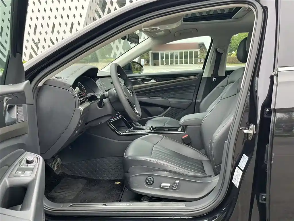 Volkswagen Passat New Energy 2020 430PHEV Hybrid Elite (China VI) фото 7