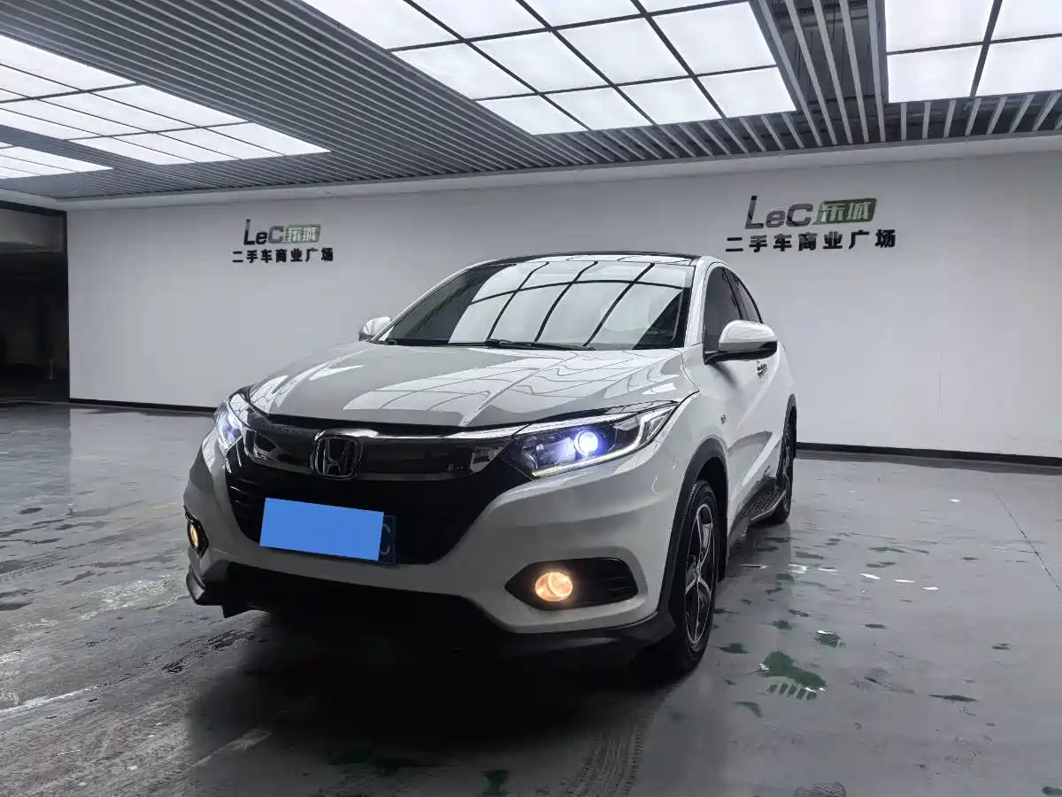 Honda Vezel 2022 1.5L CVT Phantom Night Pioneer Edition