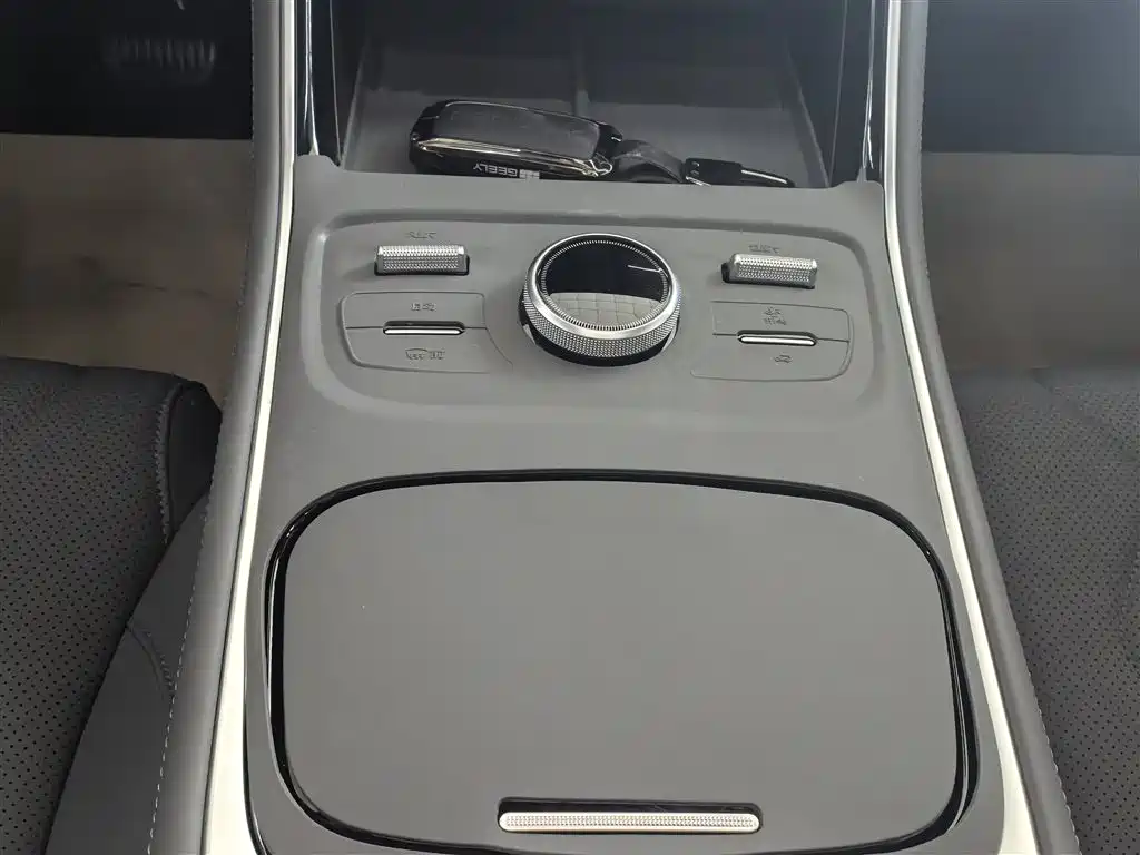 Geely Galaxy Galaxy A7 2025 2025 EM-i 70km Explorer Edition