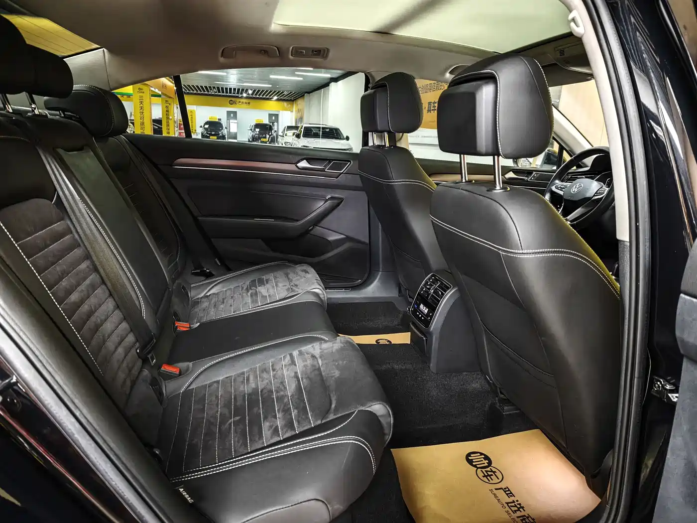 Volkswagen Magotan 2020 330TSI DSG Luxury фото 13