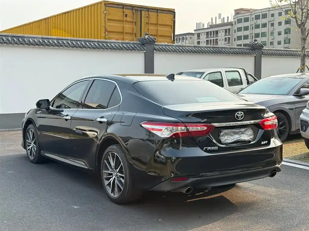 Toyota Camry 2021 2.5G Luxury Edition фото 7