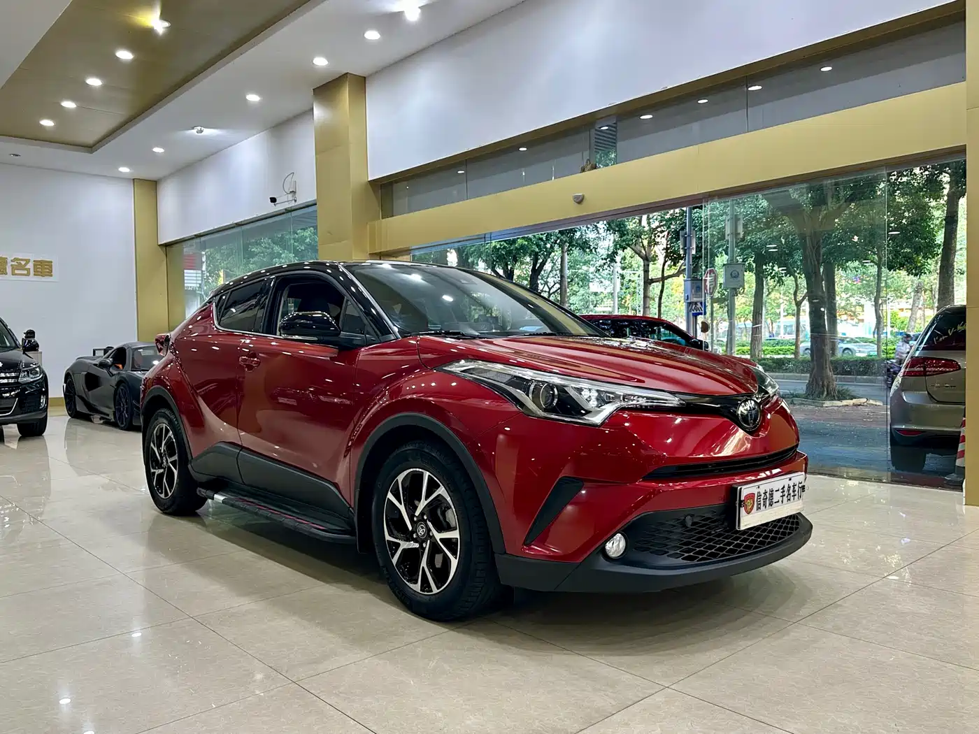 Toyota C-HR 2020 Model 2.0L Leading фото 6