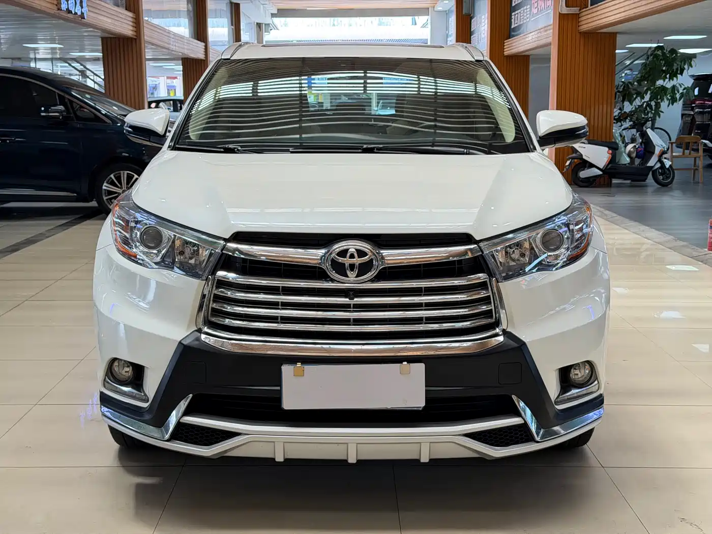 Toyota Highlander 2015 2.0T AWD Luxury Edition 7-seater фото 2