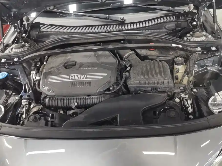 BMW 2 Series (Import) 2025 2023 Facelift 225i 4-Door Coupe M Sport Shadowline Package