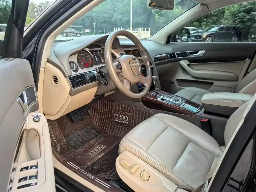 Фото 5 - Audi A6L