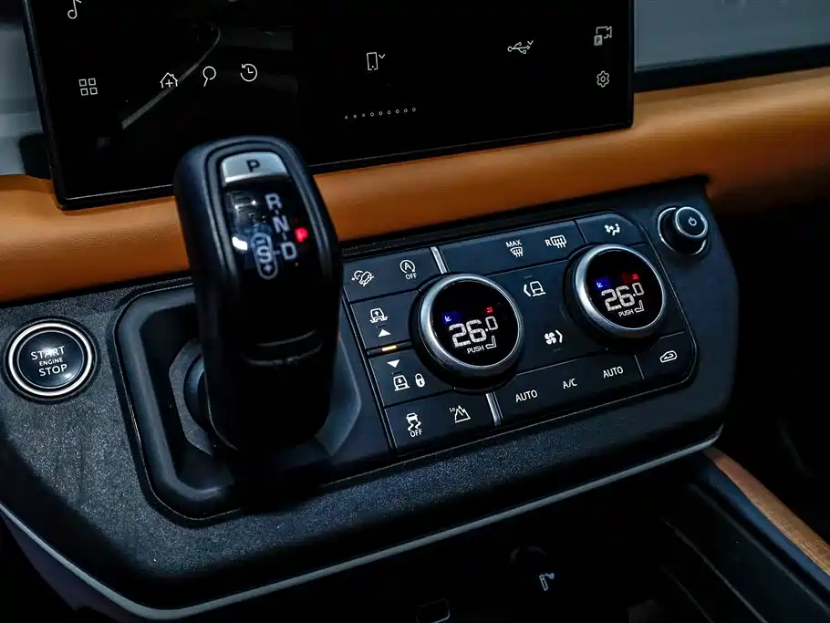 Land Rover Defender 2024 110 3.0T P400 X-DYNAMIC HSE фото 6