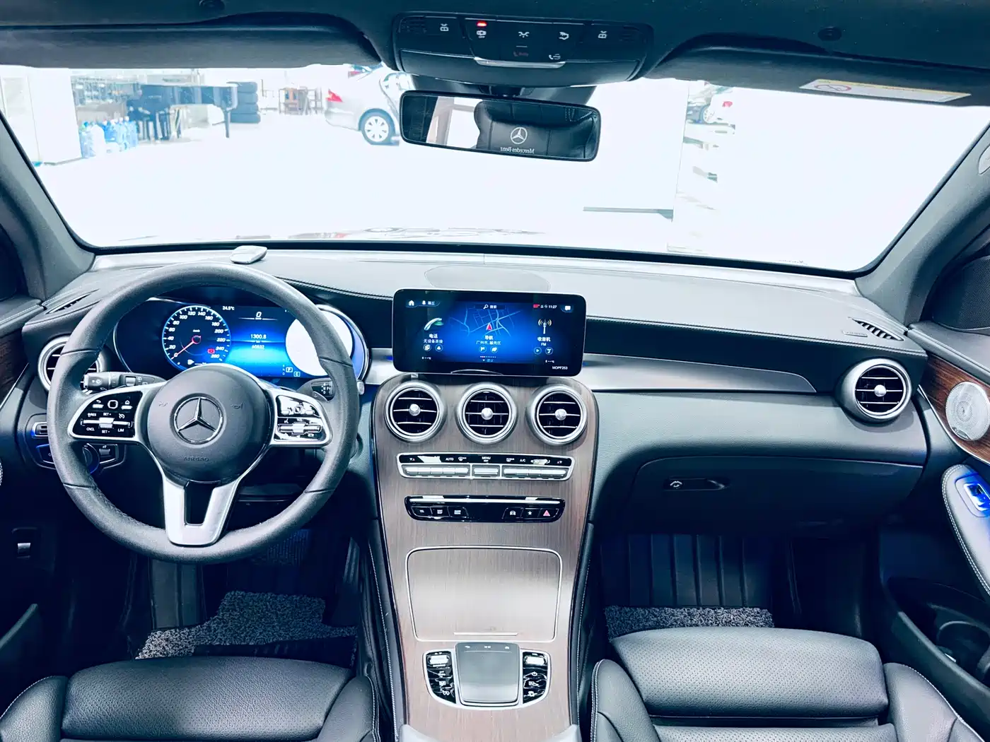 Mercedes-Benz GLC 2021 GLC 300 L 4MATIC Sporty фото 32