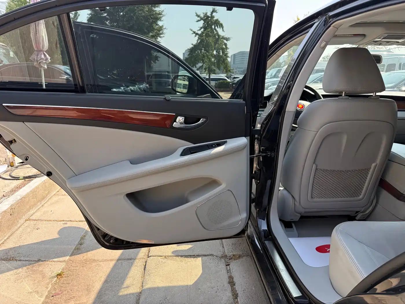 Hongqi H7 2017 2015 2.0T Luxury