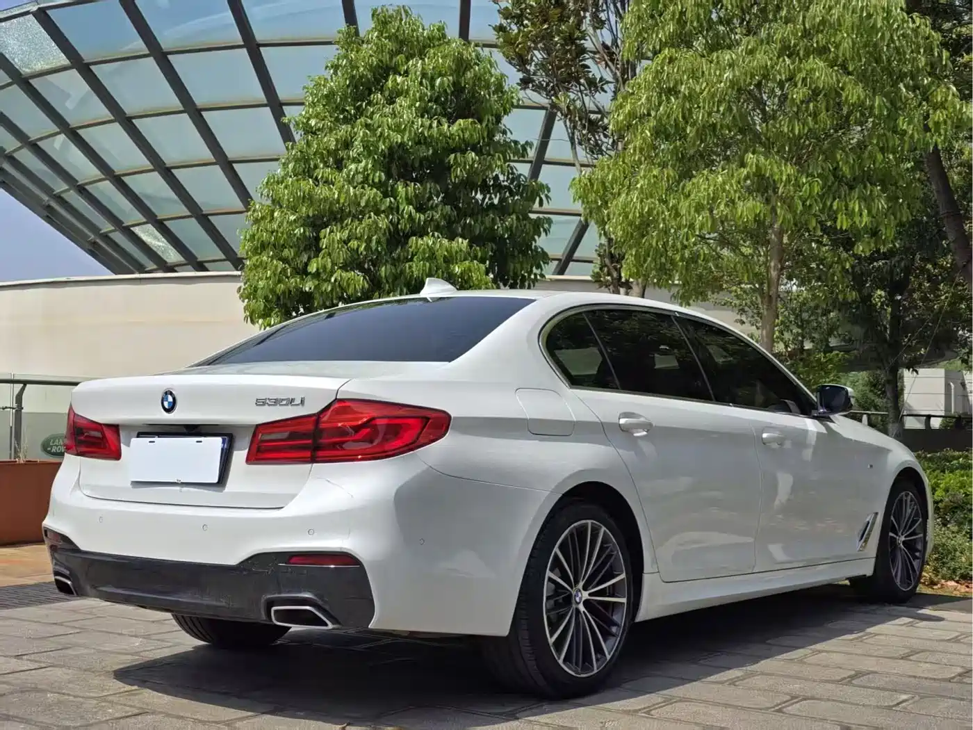 BMW 5 Series 2020 530Li Leading M Sport Package фото 9