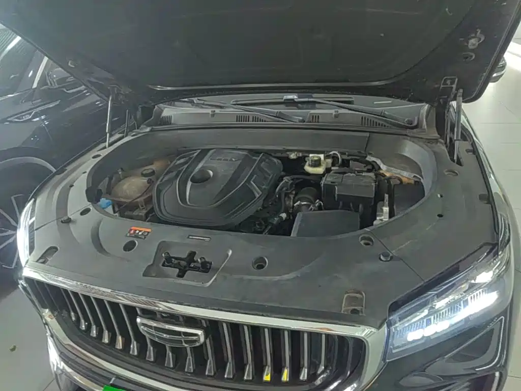 Фото 20 - Geely Monjaro