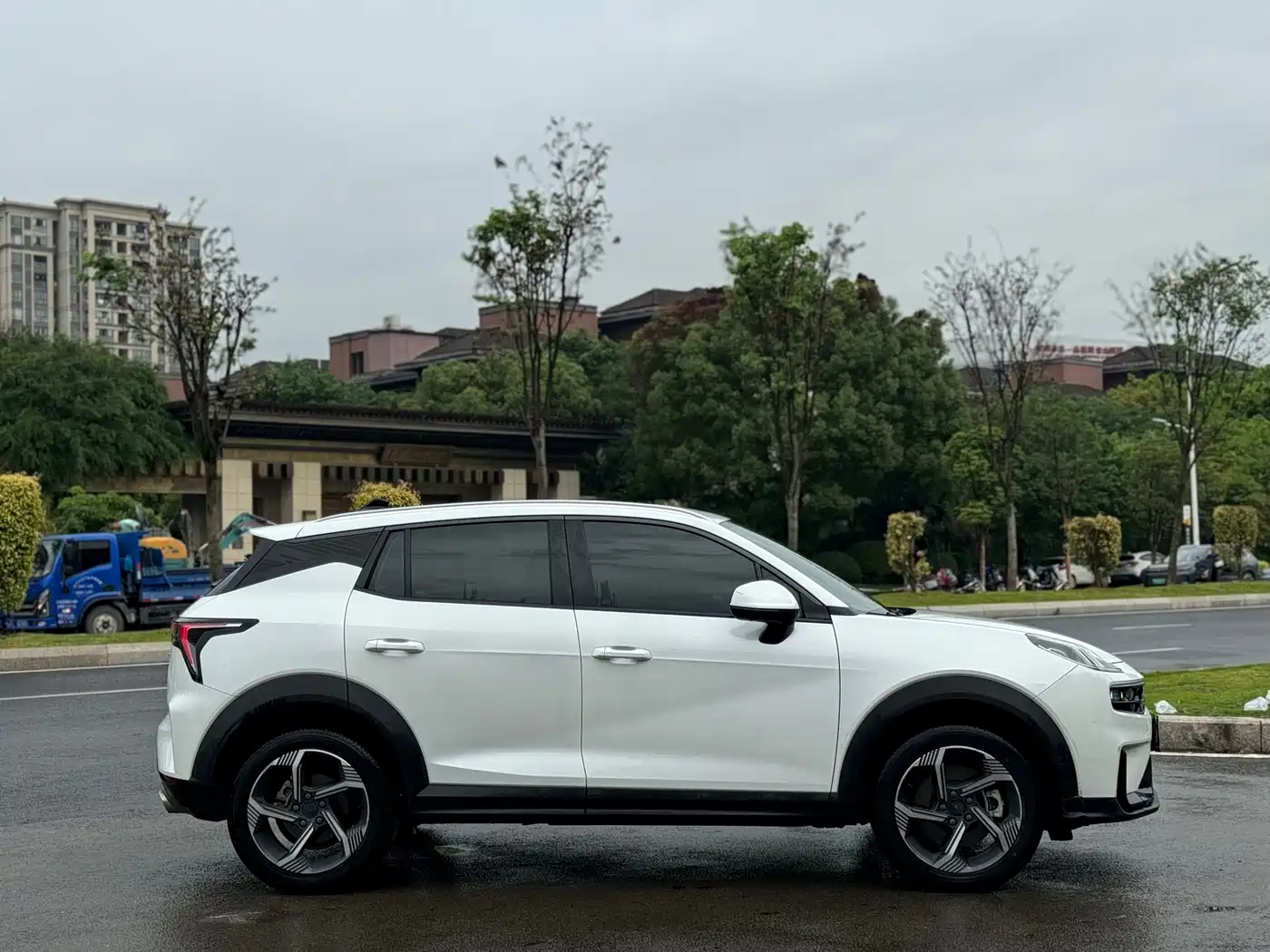 Lynk & Co 06 2023 Remix 1.5T Power Pro фото 9