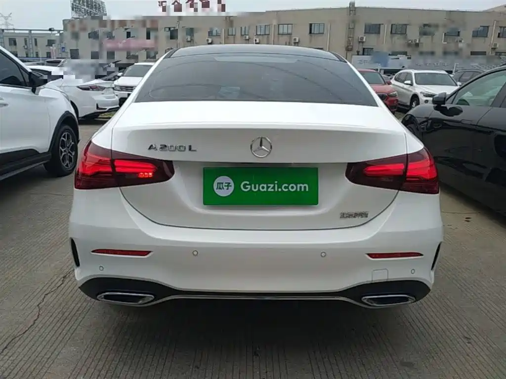 Mercedes-Benz A-Class 2024 Facelift A 200 L Fashion фото 6