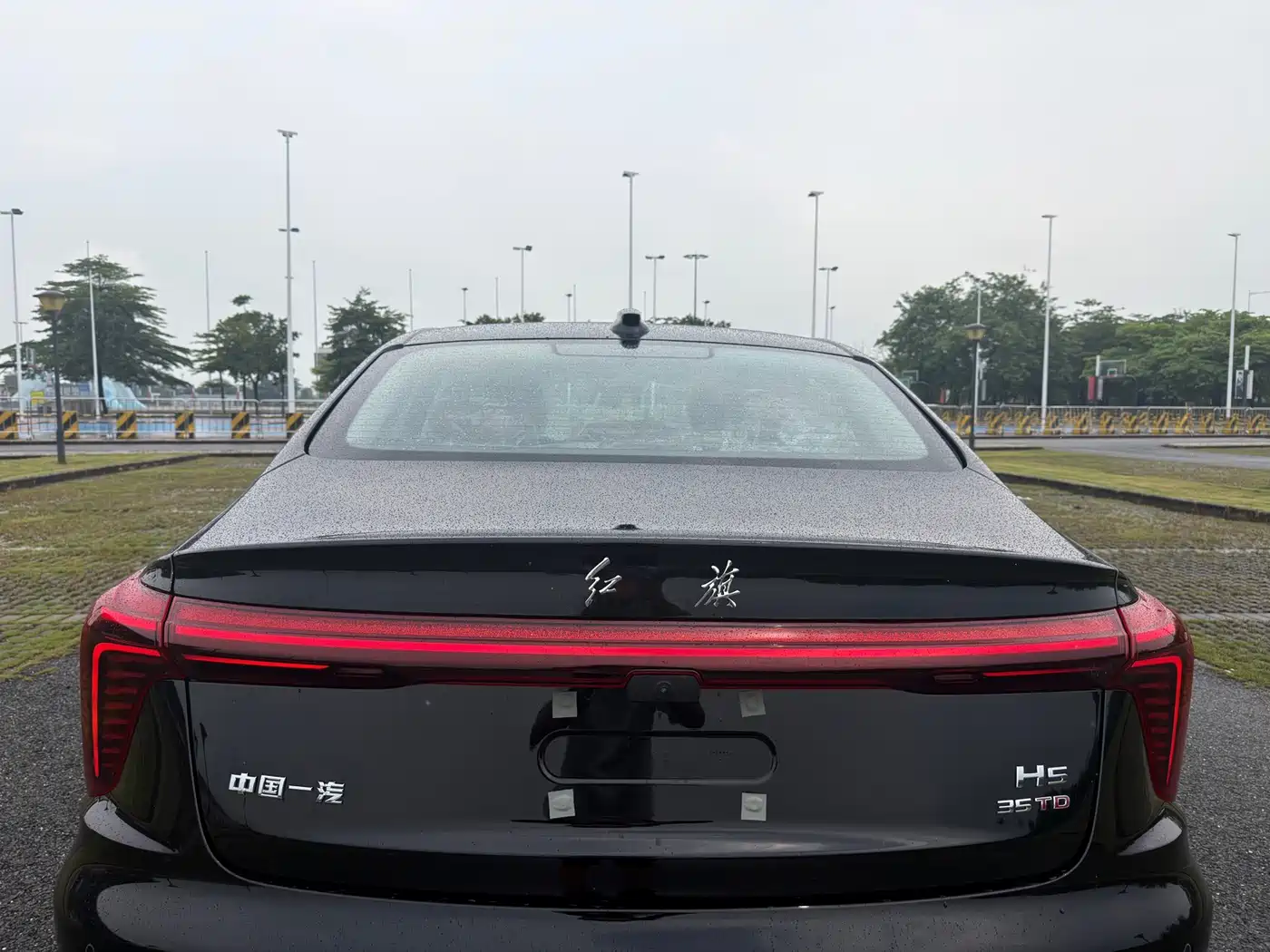 Hongqi H5 2026