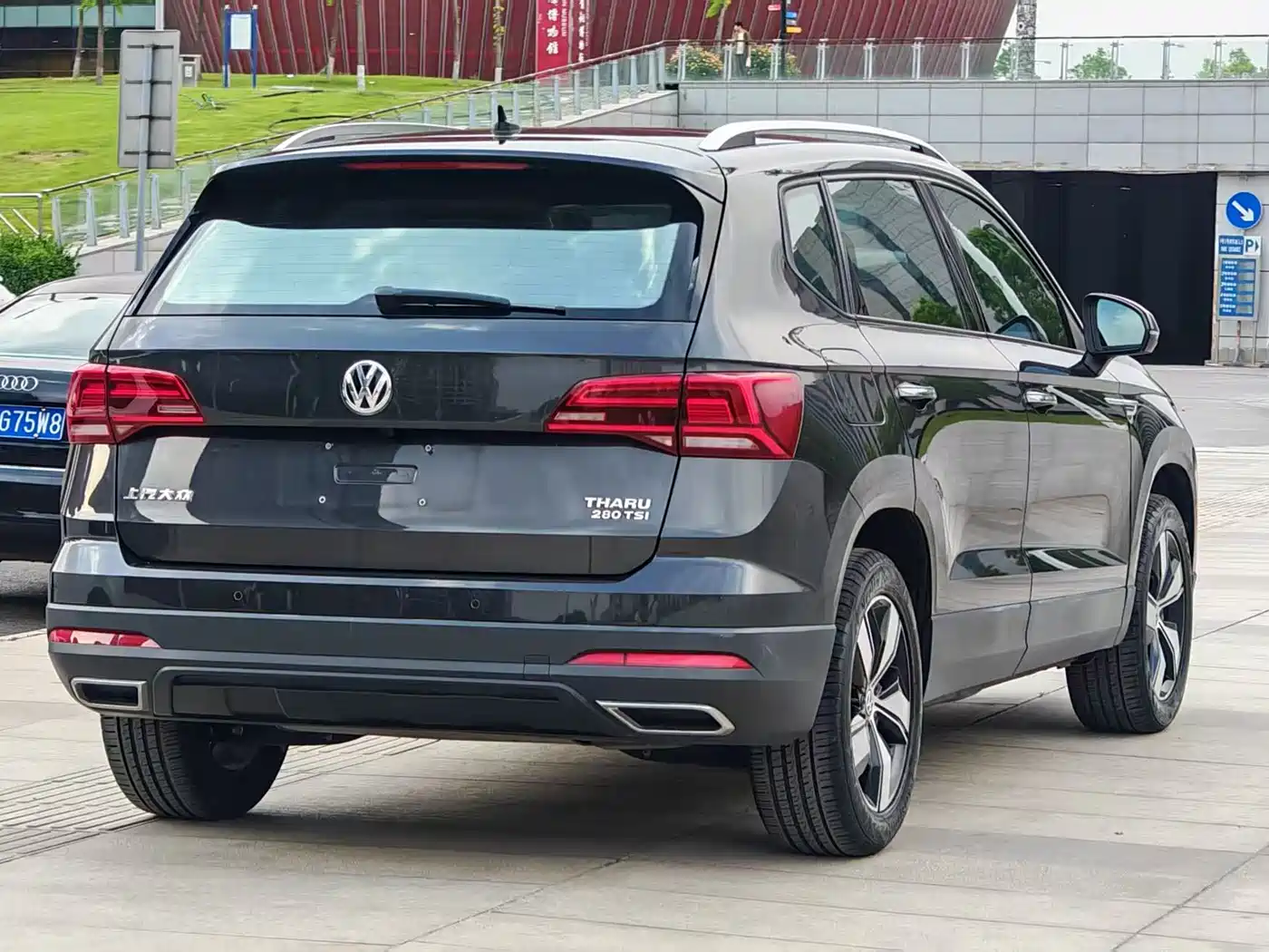 Volkswagen Tharu 2020 280TSI 2WD Comfort Edition China VI фото 7