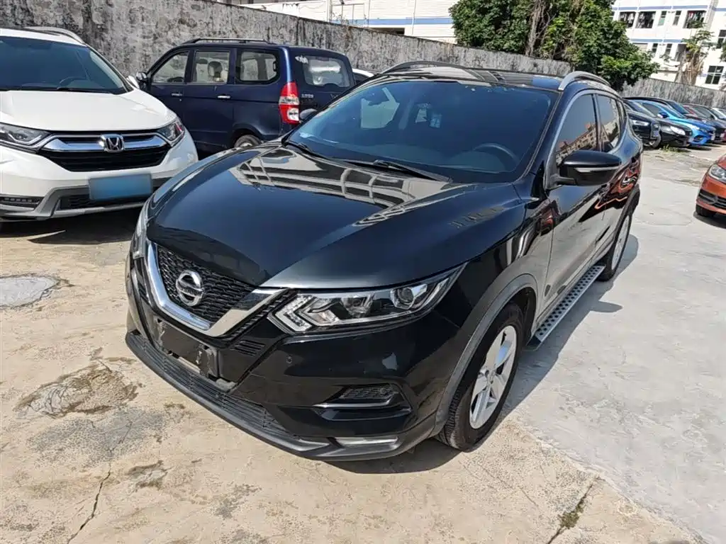 Nissan Qashqai 2021 2.0L CVT Smart Version