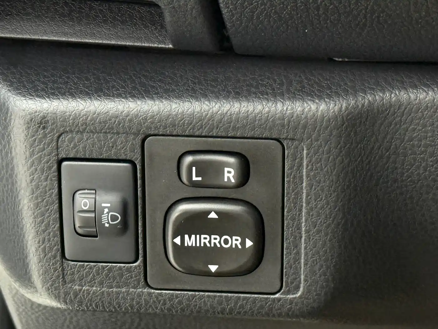 Toyota YARiS L Zhi Xuan 2022 Zhi Xuan X 1.5L CVT Leading PLUS Edition фото 16