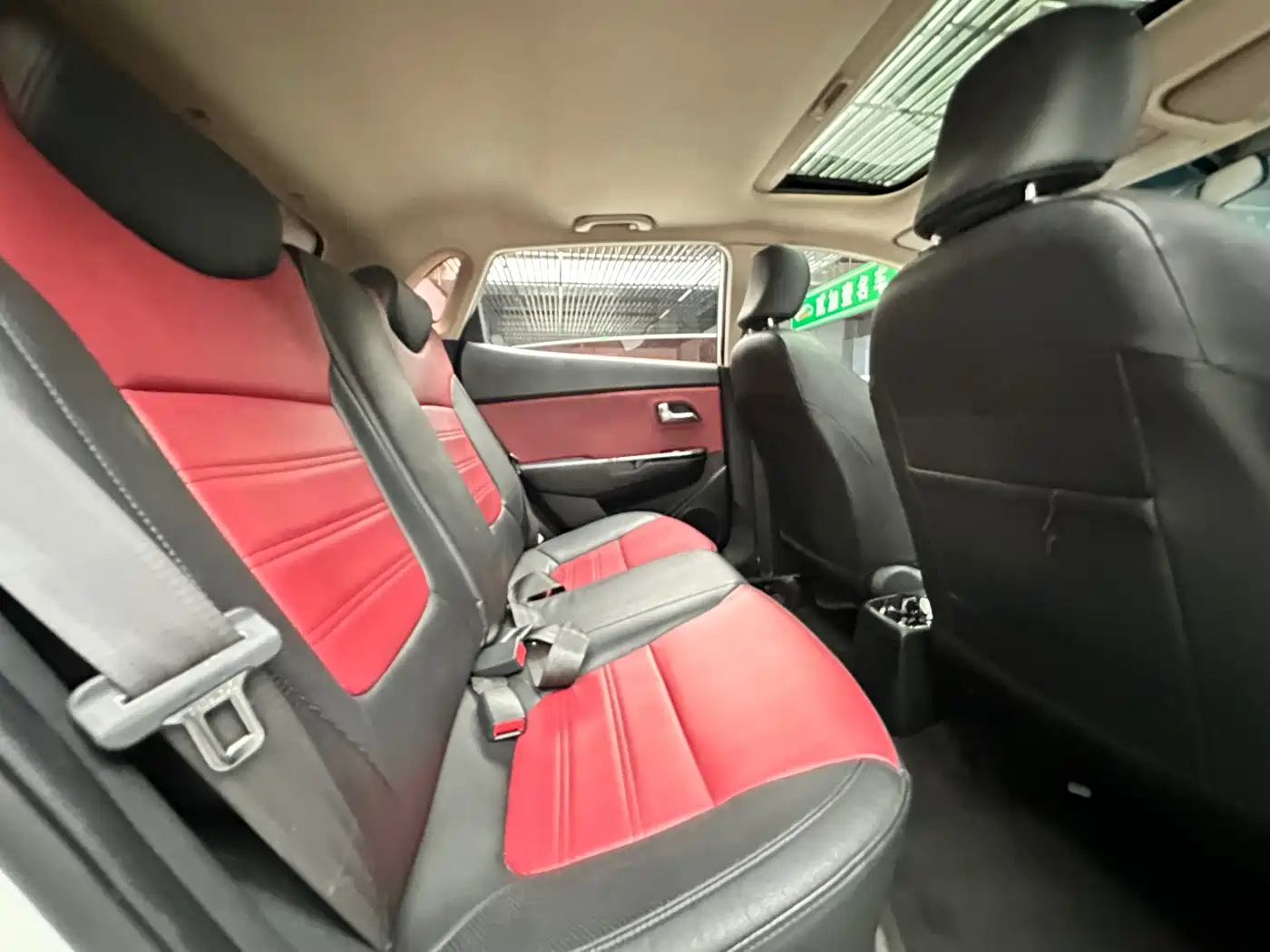 Kia K2 2015 Hatchback 1.4L AT GLS Cool Edition фото 9
