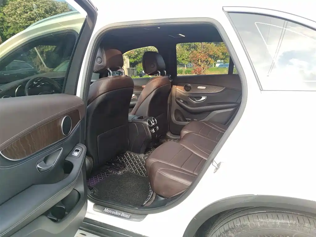 Mercedes-Benz GLC 2020 Facelift GLC 300 L 4MATIC Dynamic фото 5