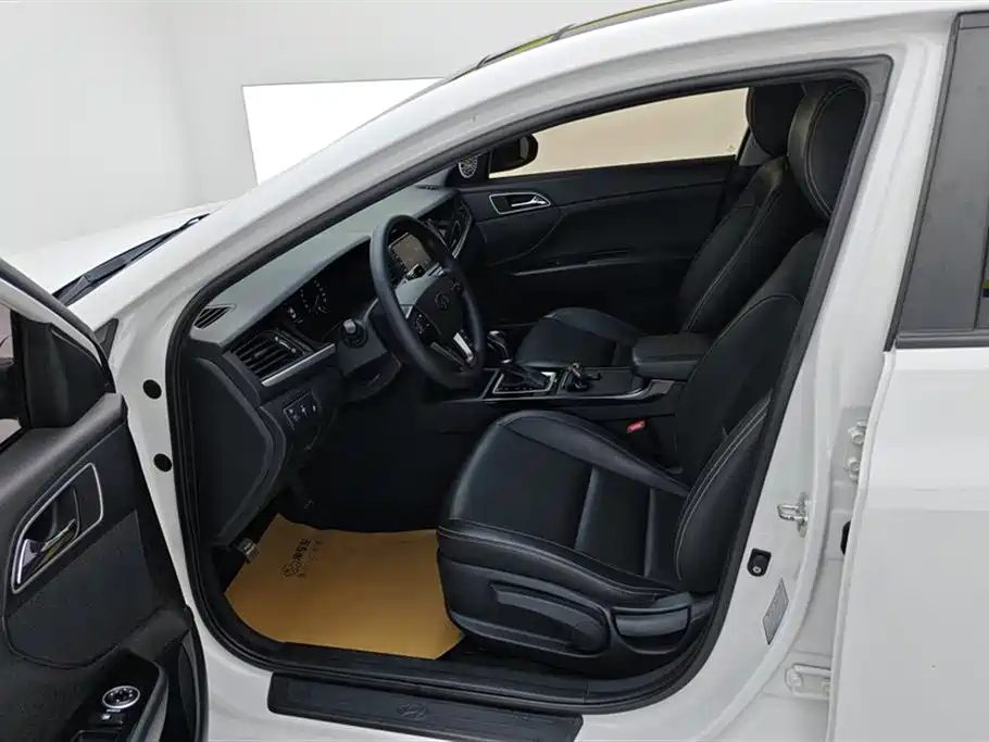 Hyundai Mistra 2017 1.6T Automatic Smart GLS (China V) фото 9