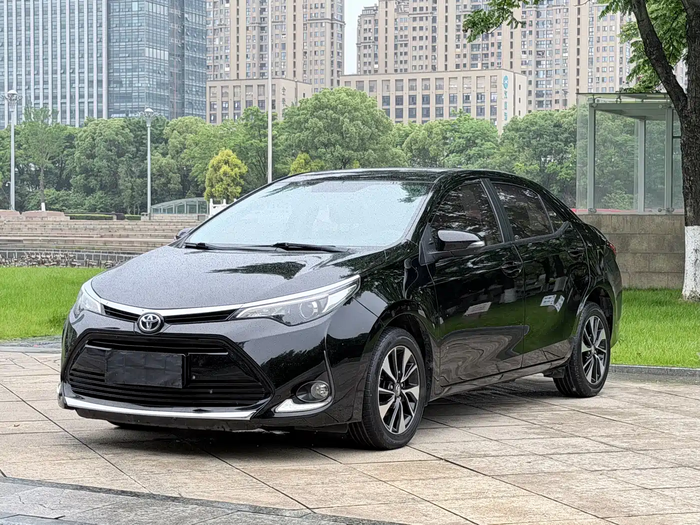 Toyota Levin 2018 185T CVT Premium Edition China V