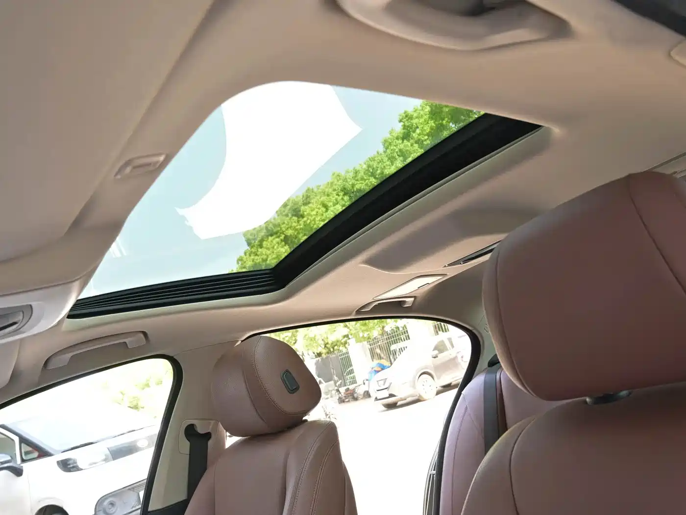 BMW 5 Series 2017 525Li Leading Edition фото 20