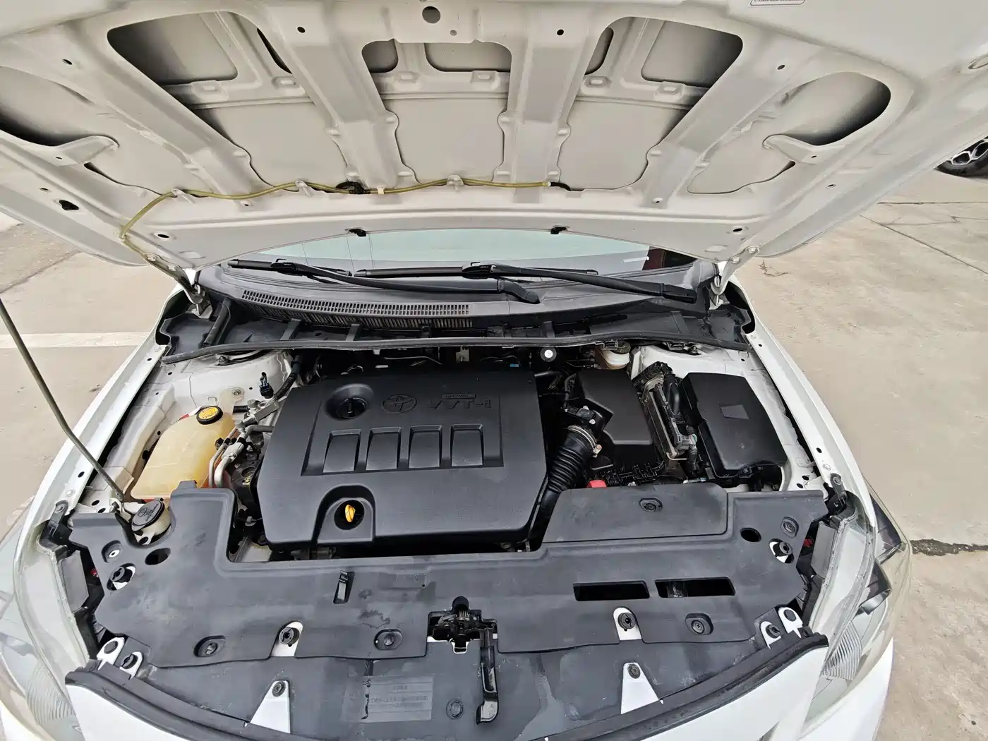 Toyota Corolla 2013 Special Edition 1.6L Auto Ultimate Cool GL фото 12