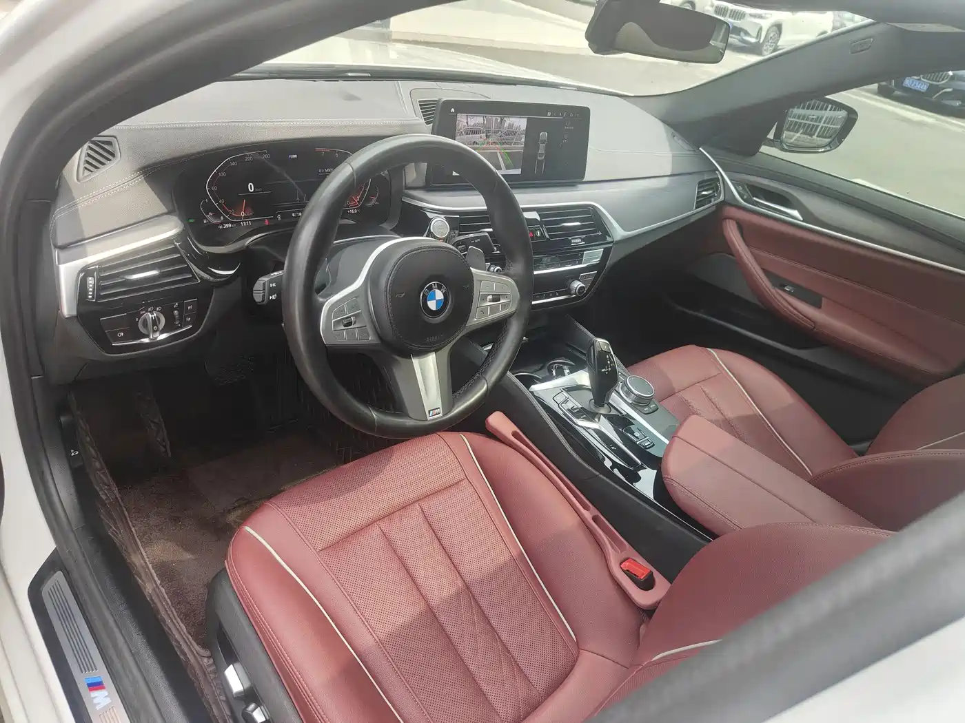 BMW 5 Series 2023 530Li Leading M Sport Package фото 4
