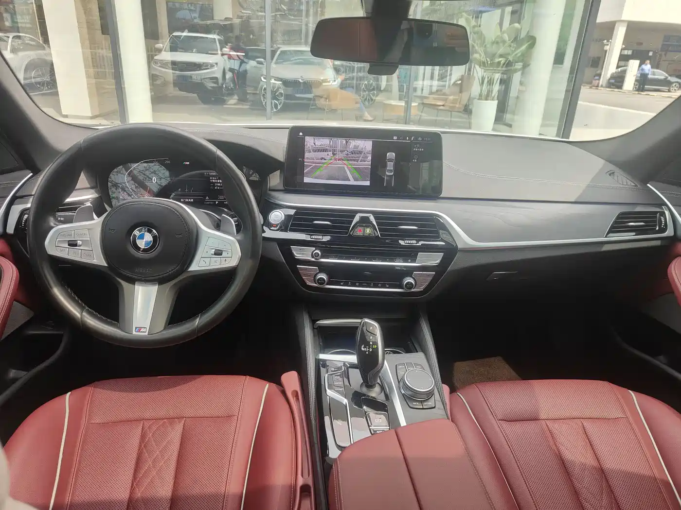 BMW 5 Series 2023 530Li Leading M Sport Package фото 5
