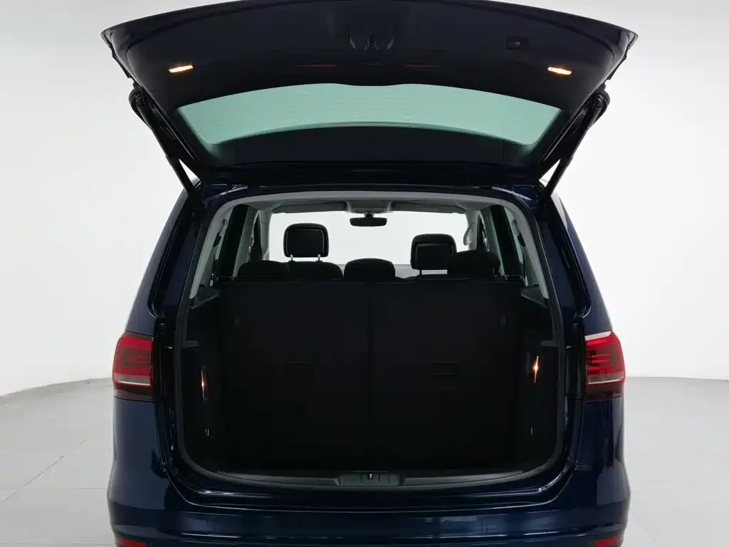 Volkswagen Sharan 2018 2018 Facelift 380TSI Comfort 7-Seater
